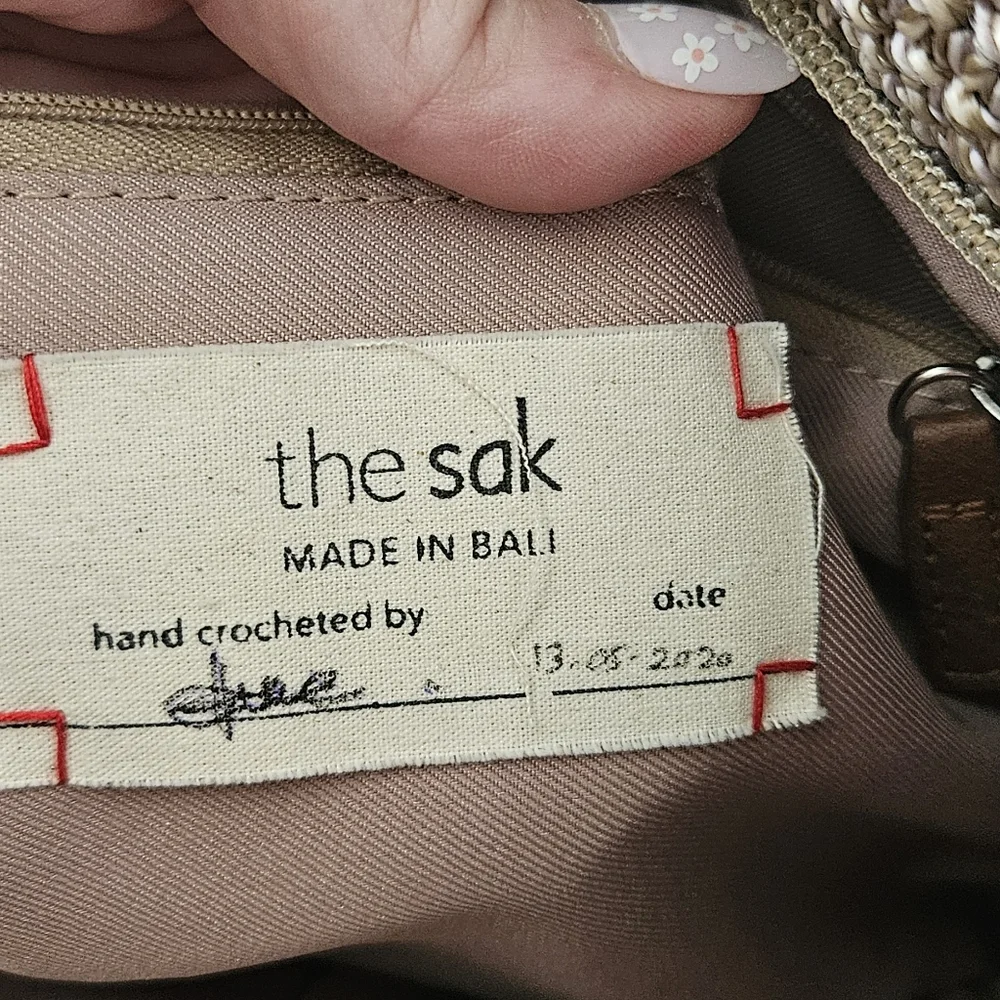 The Sak Linden Crochet Lotus Convertible‎ Crossbody Bag - Picture 5 of 8